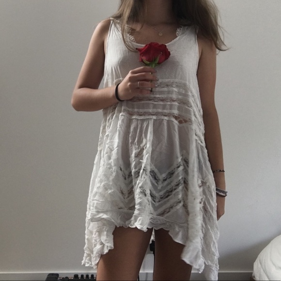 White vintage float dress or shirt - Picture 2 of 6